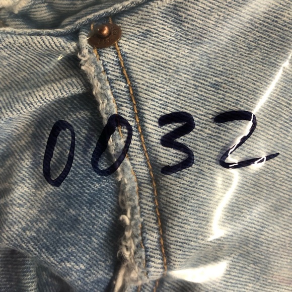 A&F 25/0r The 90s Straight Ultra High Rise Curve Love short slit ankle 0032 - Picture 10 of 11